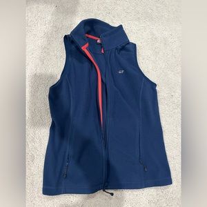 Vineyard vines fleece vest